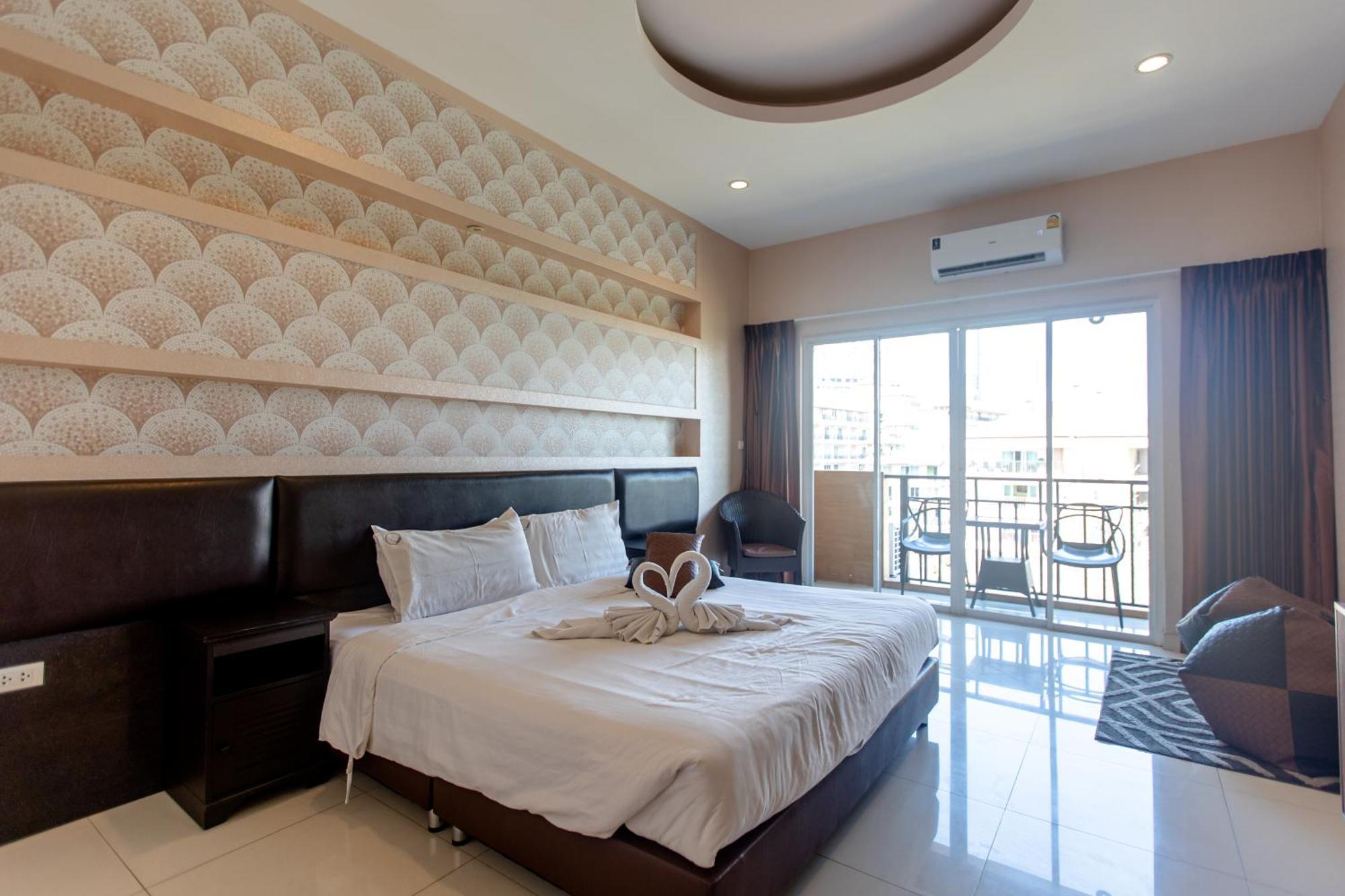 Sun Sky Resort Near Beach Jomtien Beach Exterior foto